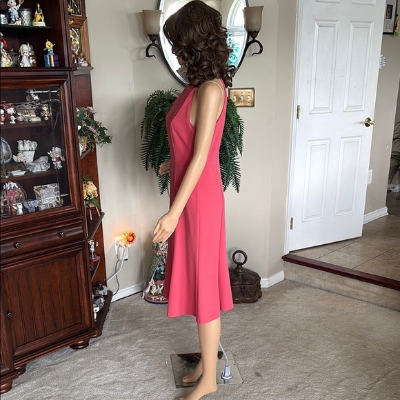 Donna Morgan Coral Tailored Midi Dress Halter Mock Neck Sleeveless Fit & Flare - Picture 7 of 16